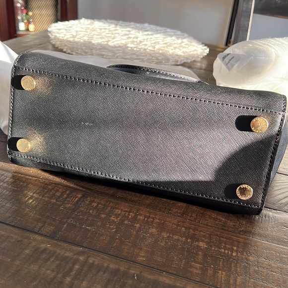 Genuine Michael Kors Selma Medium Satchel Saffiano Leather 30S3GLMS2L - Picture 4 of 6